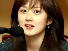 7月4日：一年陪睡300次线岁张娜拉现状被扒出难怪大家一点都不意外